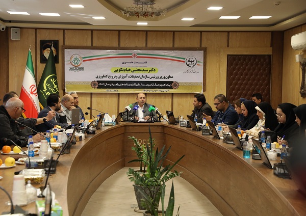 رئیس سازمان تحقیقات، آموزش و ترویج کشاورزی گفت:  ایران غنی‌ترین بانک ژن ذخایر ژنتیکی گندم را با بیش از ۱۸ هزار نمونه در جهان در اختیار دارد